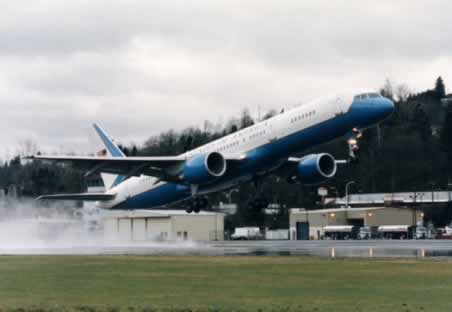 C-32 Presidential Jet at takeoff