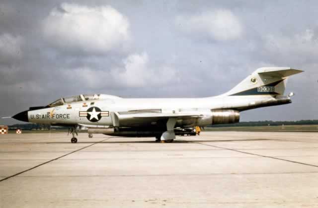 USAF McDONNELL F-101 VOODOO Supersonic Aircraft Vintage Arcade Exhibit Card 59 