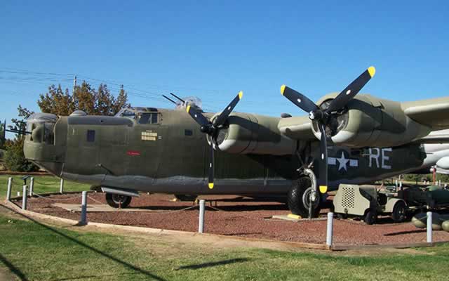 Consolidated B-24M Liberator "Shady Lady" S/N 44-41916