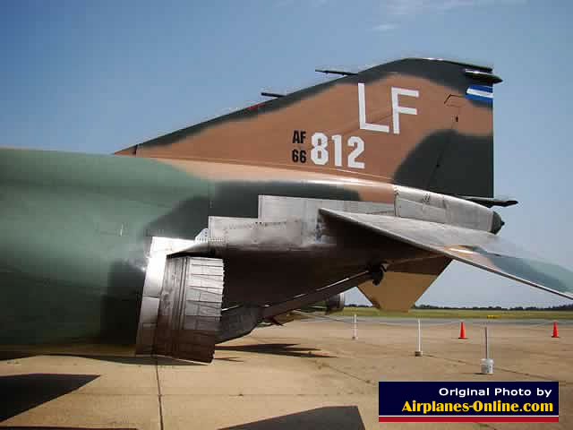 McDonnell-Douglas F-4D Phantom II S/N 66-8812