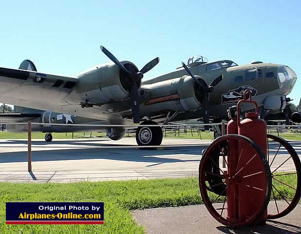 Boeing B-17G Flying Fortress "Miss Liberty" S/N 231340