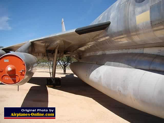 Undercarriage, pod and engines of the Convair B-58A Hustler