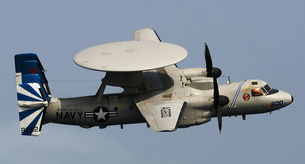 E-2D Hawkeye assigned to the "Bluetails" in flight